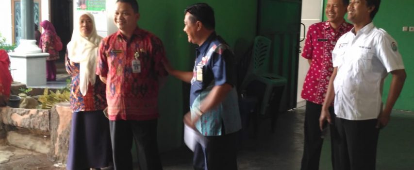 Pencanangan Pemberian Makanan Tambahan (PMT) kepada Balita Stunting