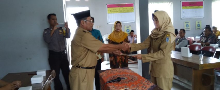 Pelantikan Perangkat Desa Gajah