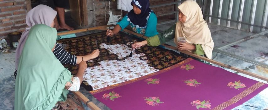Pembinaan UPPKS Batik Mlatiharjo, Mempertahankan Eksistensi di tengah Serbuan Batik China