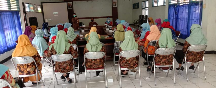 Kegiatan Rakor Pemberian  PMT  Stanting Kecamatan Gajah