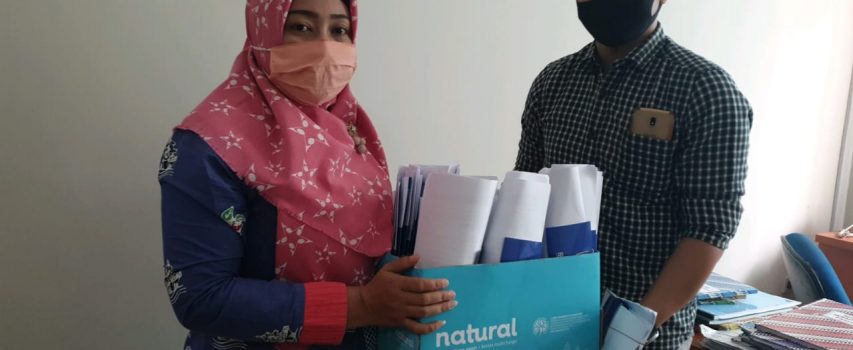 PENYERAHAN KARTU TANI UNTUK DI DISTRIBUSIKAN KE POKTAN SIDO MULYO DESA MLEKANG