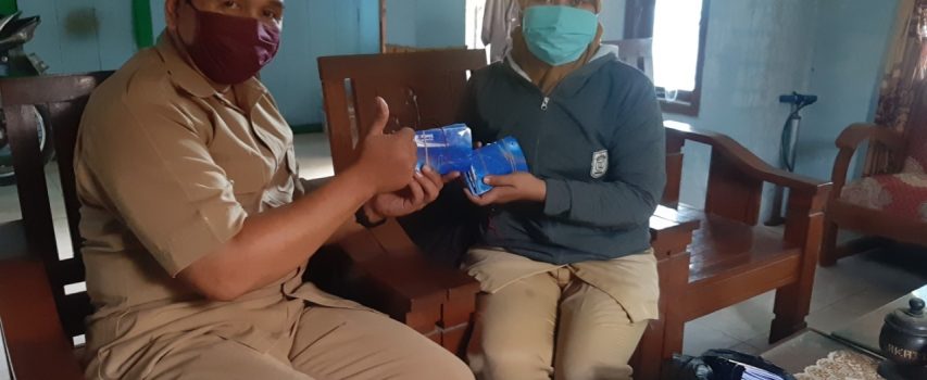 DISTRIBUSI KARTU TANI DI KELOMPOK RANDU SARI DESA JATISONO