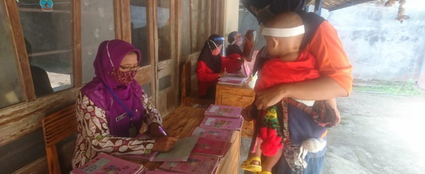 Kegiatan Posyandu Balita dengan Protokol kesehatan dalam upaya pencegahan Covid-19