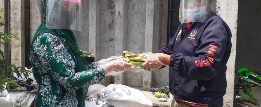 PENDAMPINGAN DROPING KEGIATAN OPTIMALISASI PEMANFAATAN PEKARANGAN (OPP) KELOMPOK SEROJA MANDIRI DESA SURODADI