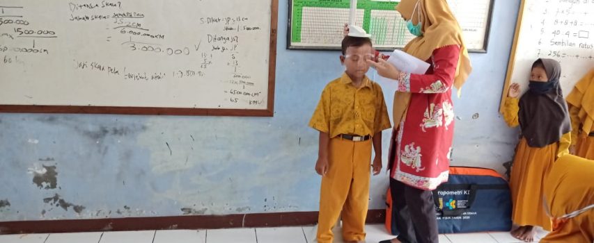 Kegiatan PSGAS (Penilaian Status Gizi Anak Sekolah) di SDN 3 Mlekang