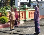 Upacara Peringatan Hari Ibu ke-97 Tahun 2025 Tingkat Kecamatan Gajah Berlangsung Khidmat